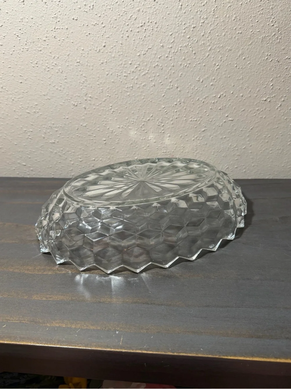 Source Unknown Clear Faceted Glass Serving Bowl
